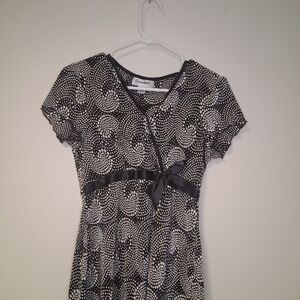 Connected Apparel Black and White Dotted Top